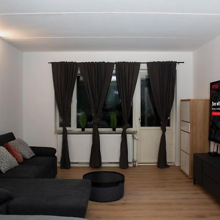 Entire Apartment Malmo 2 Bedrooms-Tv Lounge-Balcony Esterno foto