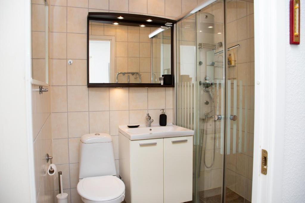Entire Apartment Malmo 2 Bedrooms-Tv Lounge-Balcony Esterno foto