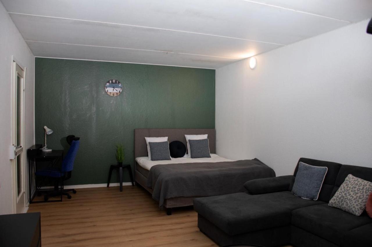 Entire Apartment Malmo 2 Bedrooms-Tv Lounge-Balcony Esterno foto